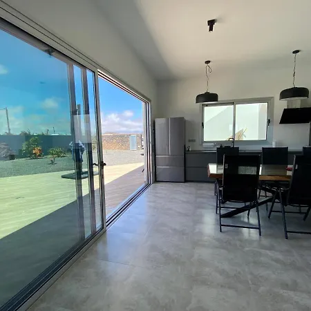 Mx Volcan Villa Lajares